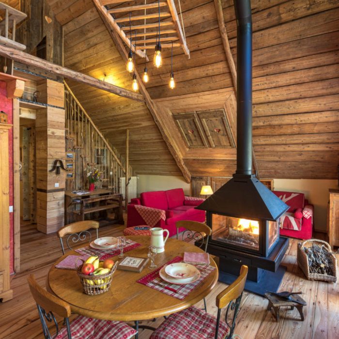 L'ambiance chaleureuse à l'image d'un chalet de montagne avec tout le confort et une décoration soignée !